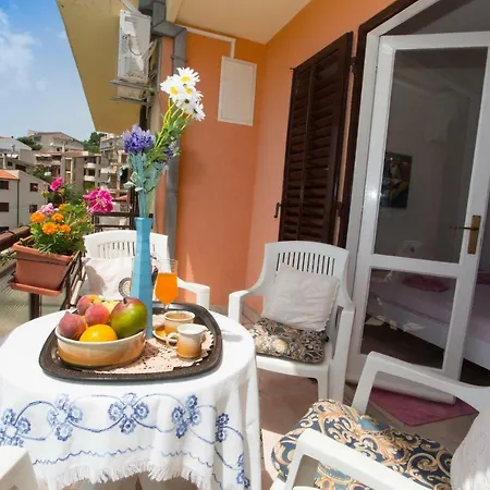 Mihic Apartment