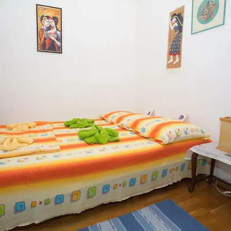 Mihic Apartment *