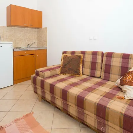 Mihic Apartment Makarska